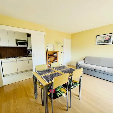 Eugenie - 2 Pieces Pour 4 Personnes 02 Appartement *